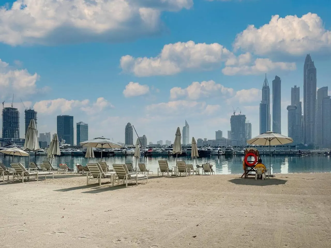 Apartment Gorgeous Beachfront 2 Bed Retreat In Marina Vista Dubai United Arab Emirates