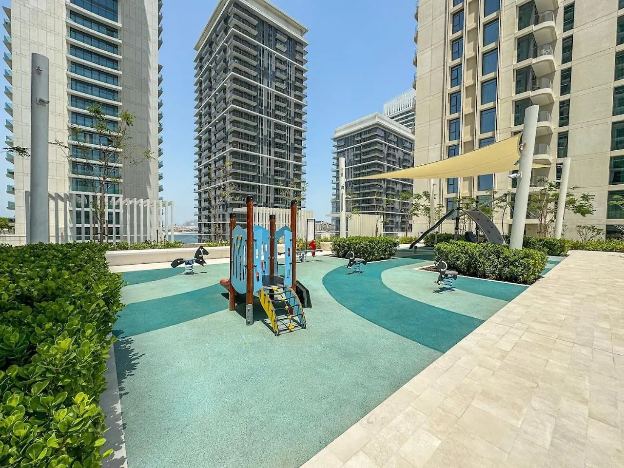 Gorgeous Beachfront 2 Bed Retreat In Marina Vista Dubai
