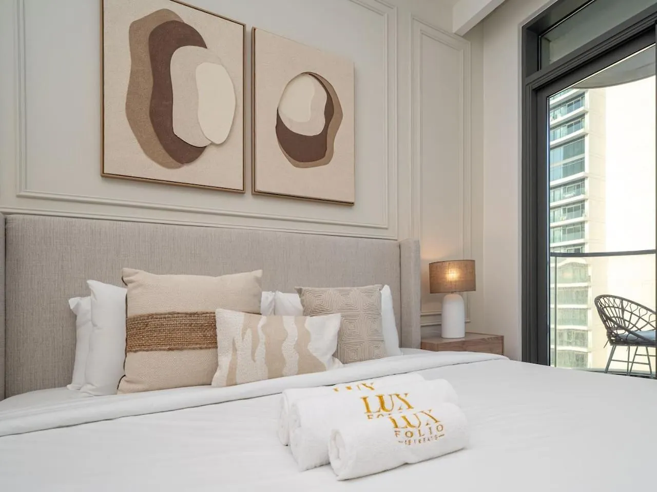 Gorgeous Beachfront 2 Bed Retreat In Marina Vista Dubai 0*,